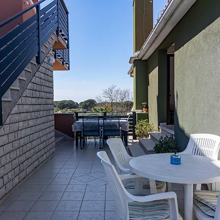 아파트 Family-friendly With Swimming Pool Valbandon, Fazana - 2201