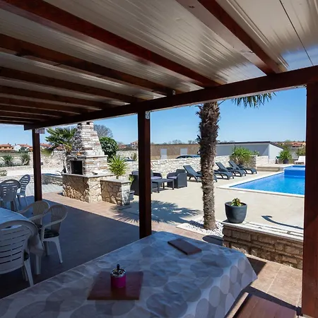 Family-friendly With Swimming Pool Valbandon, Fazana - 2201 * 스틴잔