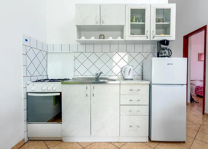 아파트 Family-friendly With Swimming Pool Valbandon, Fazana - 2201