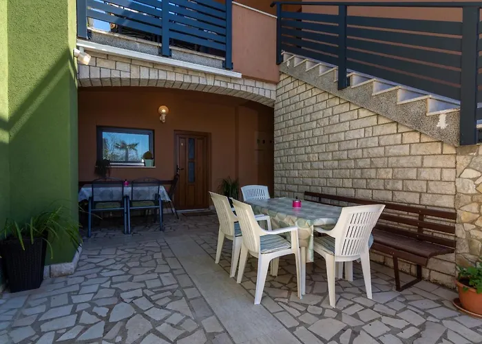 Family-friendly With Swimming Pool Valbandon, Fazana - 2201 *