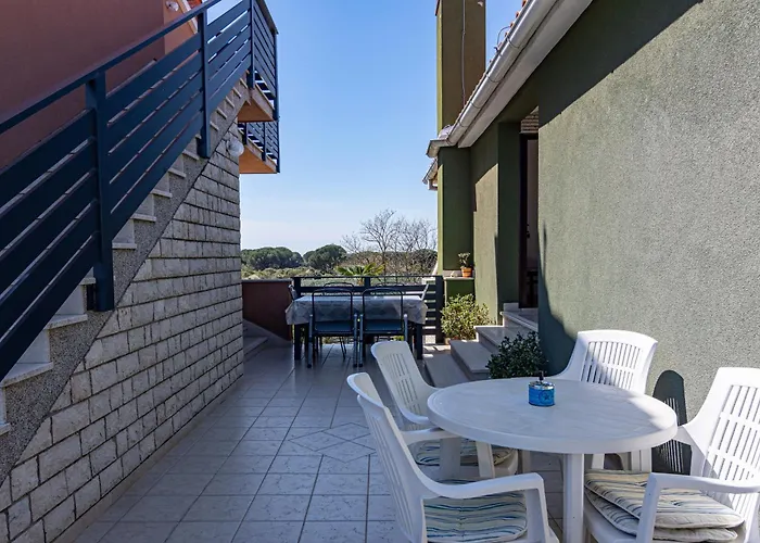 아파트 Family-friendly With Swimming Pool Valbandon, Fazana - 2201